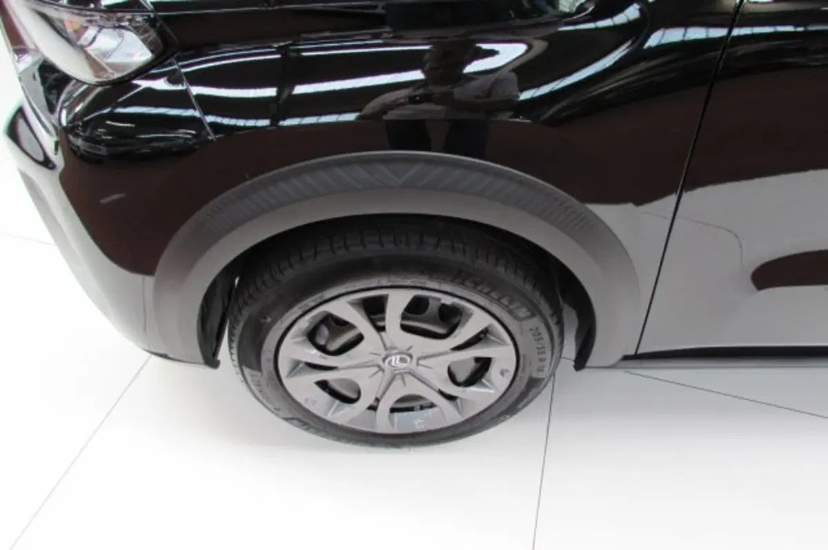 Citroen C3 Aircross nuova a Milano (6)