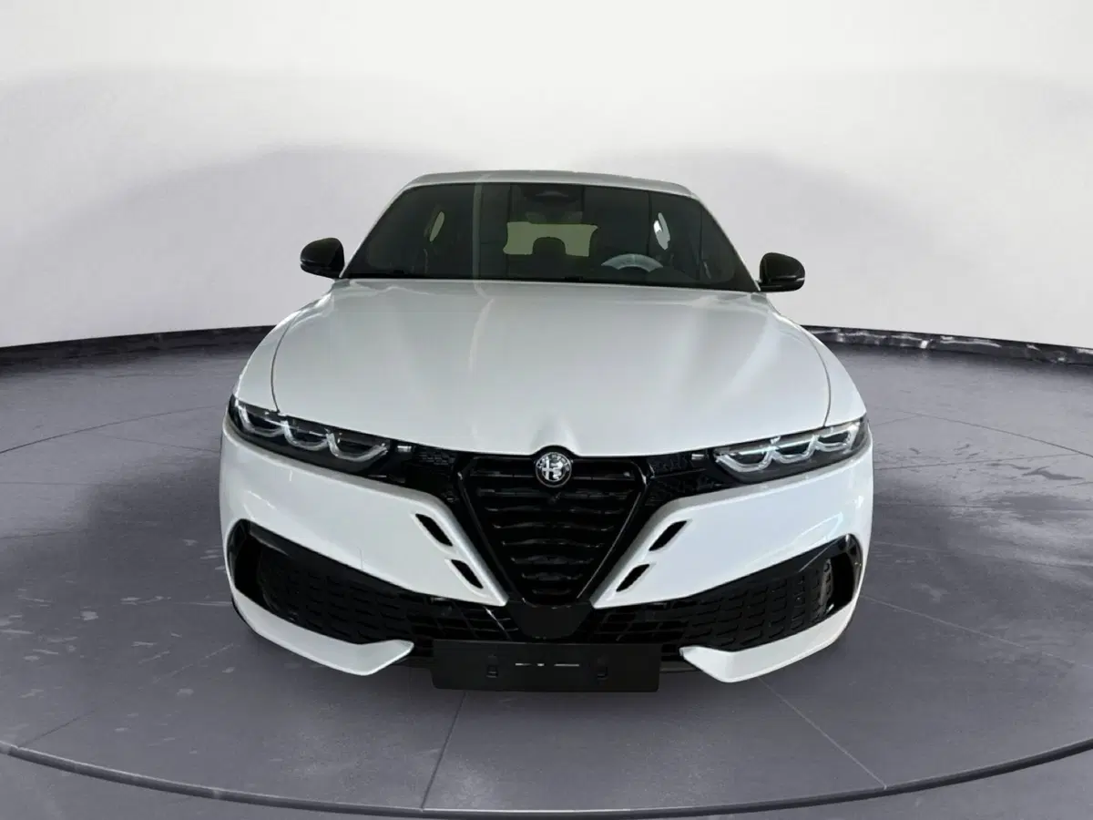 Alfa Romeo Tonale nuova a Lecce (2)