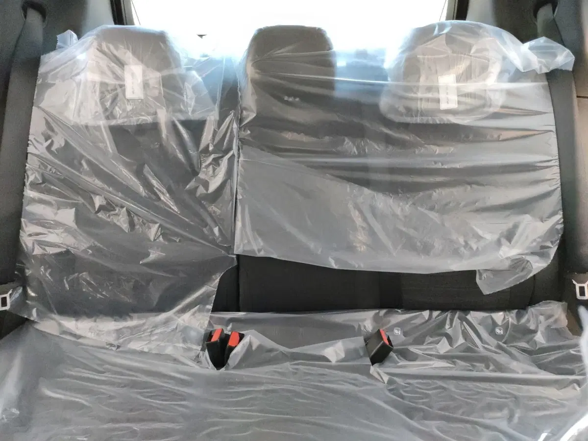 Jeep Avenger nuova a Macerata (13)