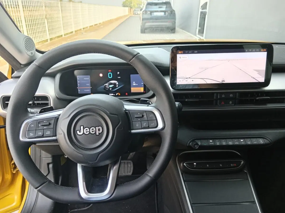 Jeep Avenger usata a Alessandria (13)