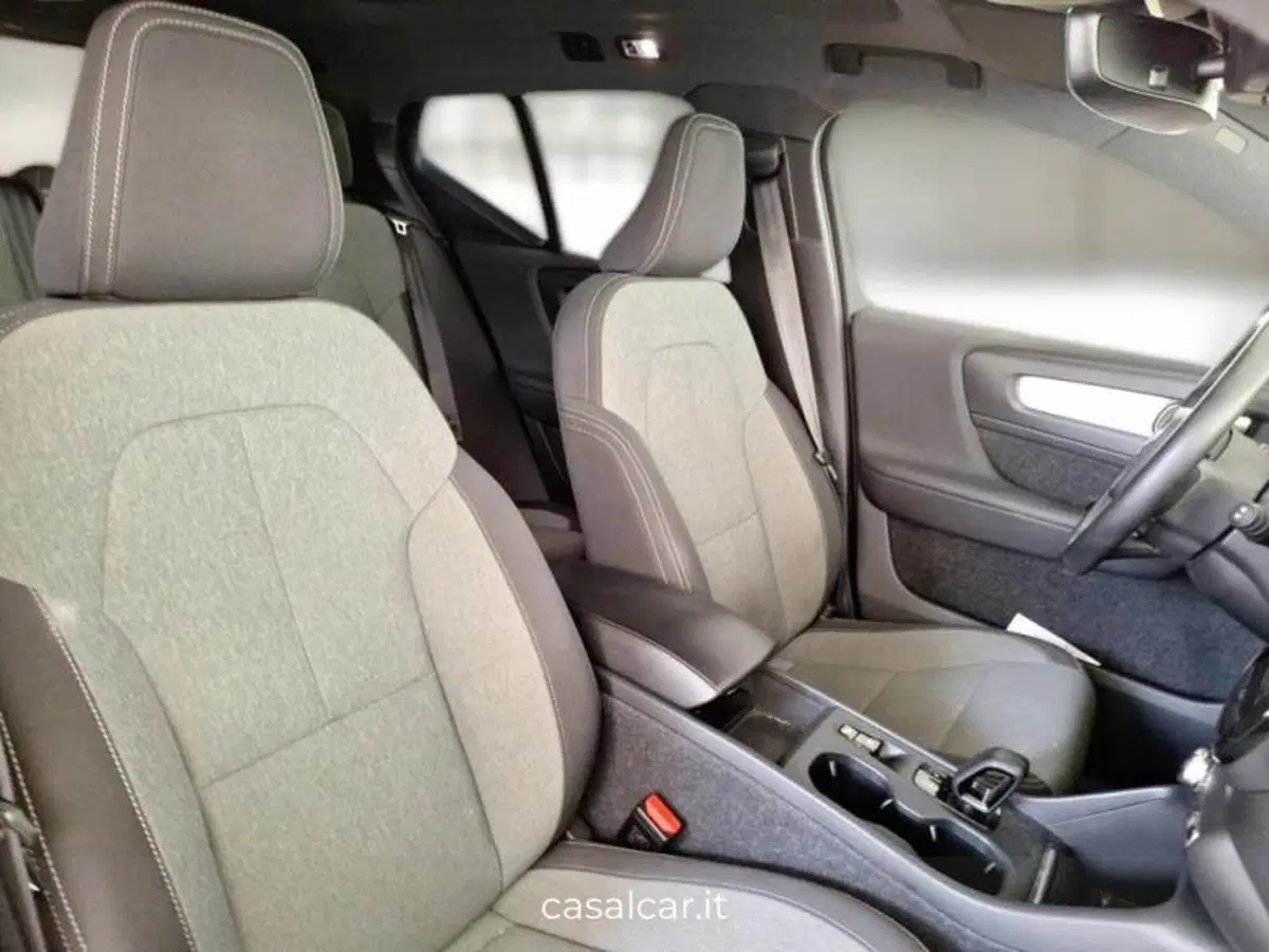 Volvo XC40 usata a Salerno (10)