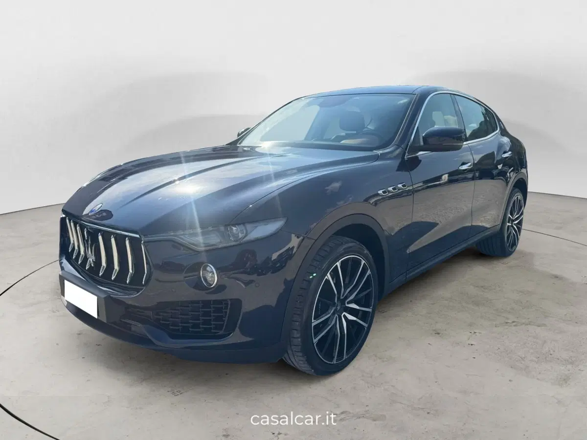 Maserati Levante usata a Salerno