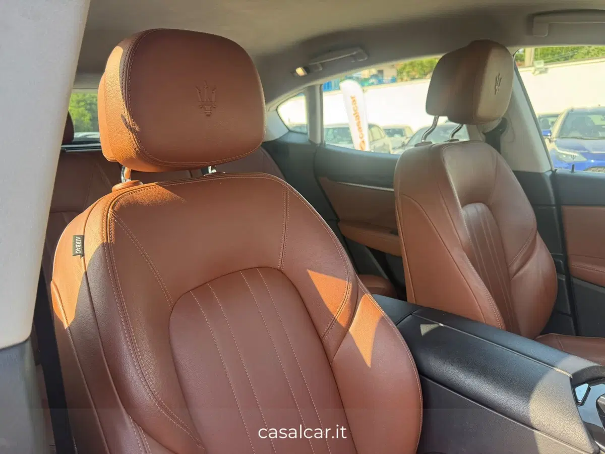 Maserati Levante usata a Salerno (16)