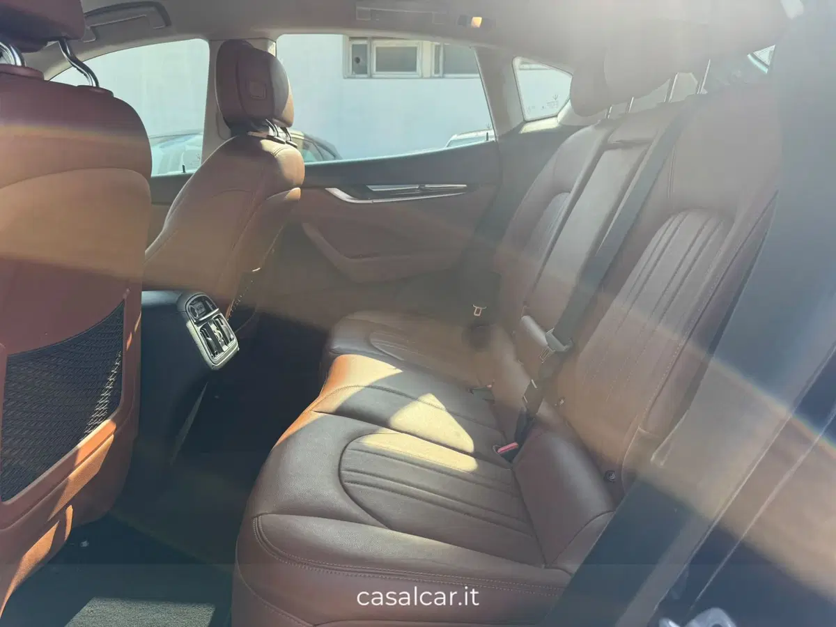 Maserati Levante usata a Salerno (19)