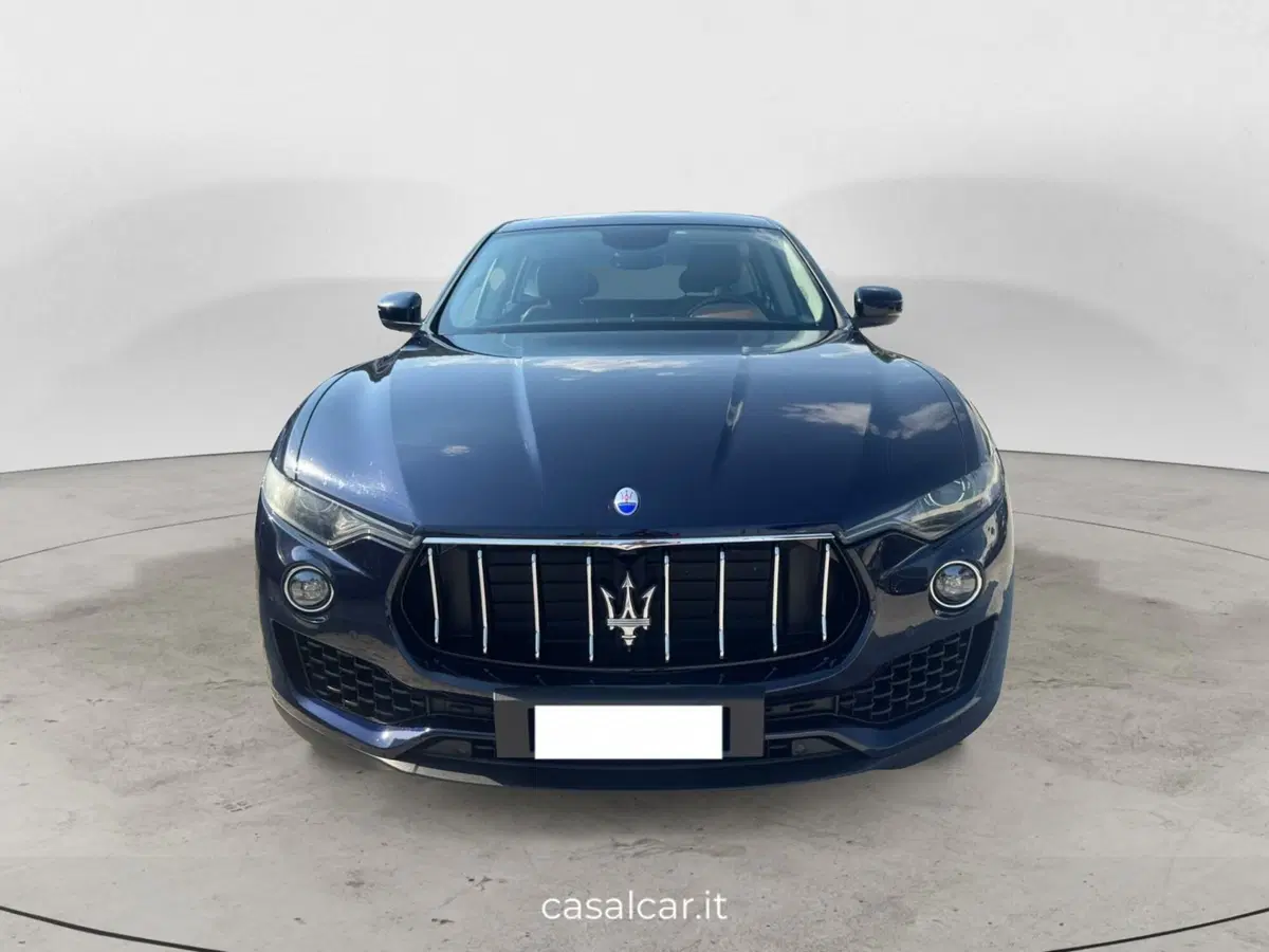Maserati Levante usata a Salerno (2)