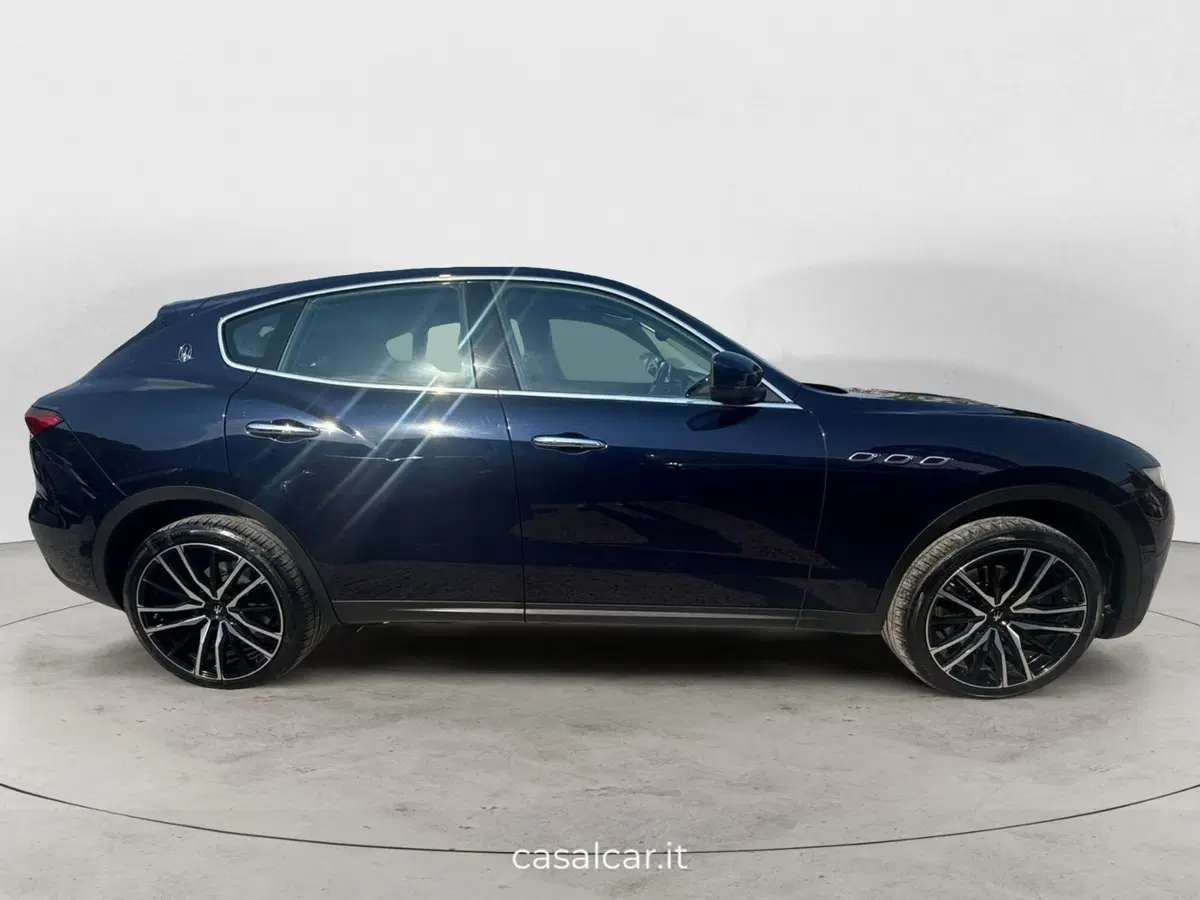 Maserati Levante usata a Salerno (5)
