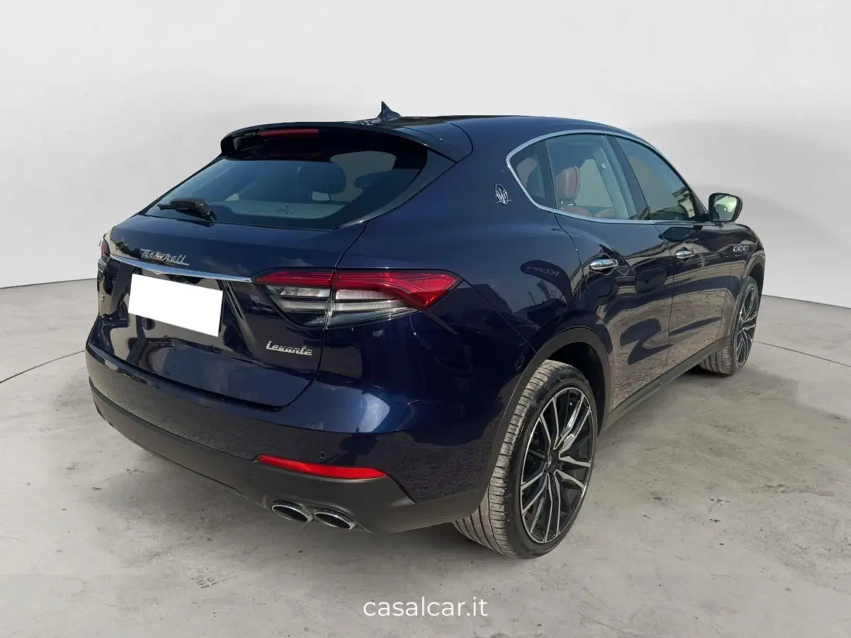 Maserati Levante usata a Salerno (6)