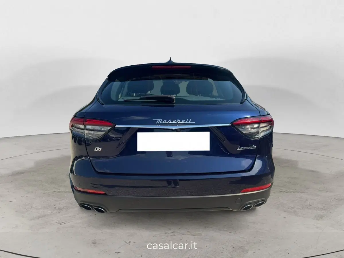 Maserati Levante usata a Salerno (7)