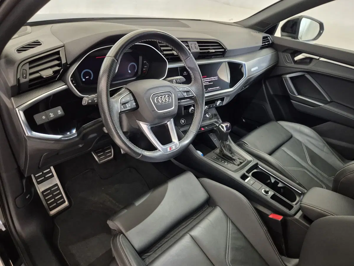 Audi Q3 Sportback usata a Torino (6)