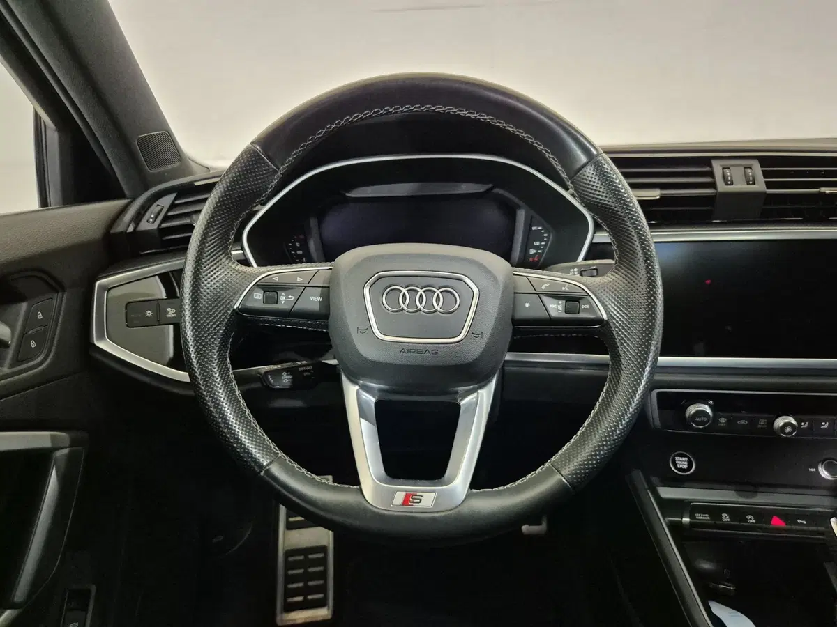 Audi Q3 Sportback usata a Torino (9)