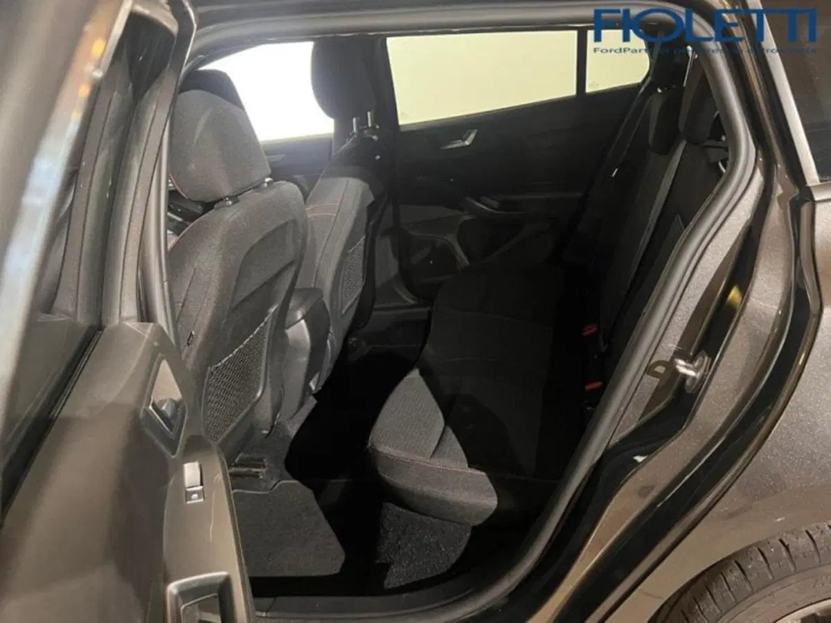 Ford Focus Station Wagon usata a Brescia (10)