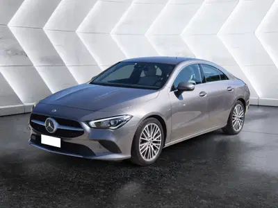 Mercedes-Benz CLA 180 Automatic Sport del 2023 usata