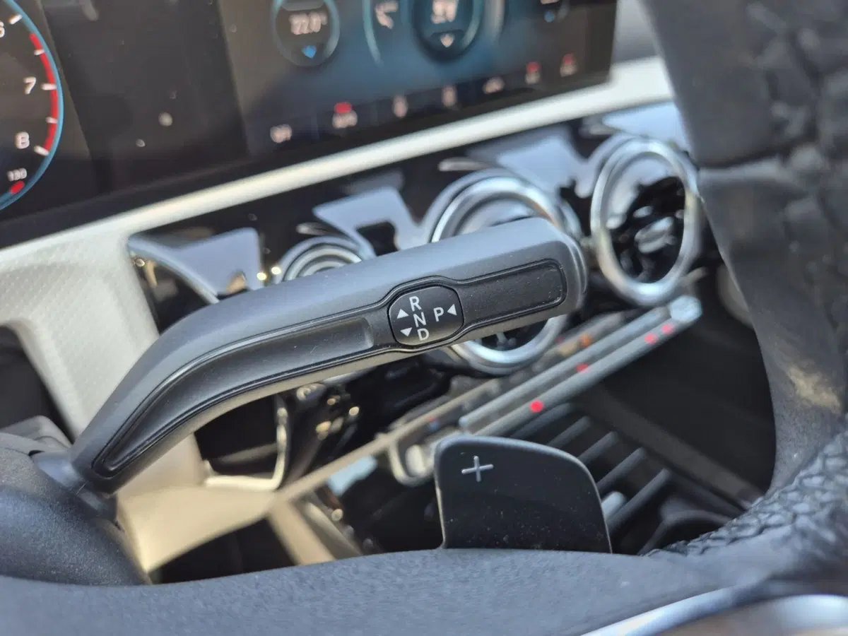 Mercedes-Benz CLA usata  (10)