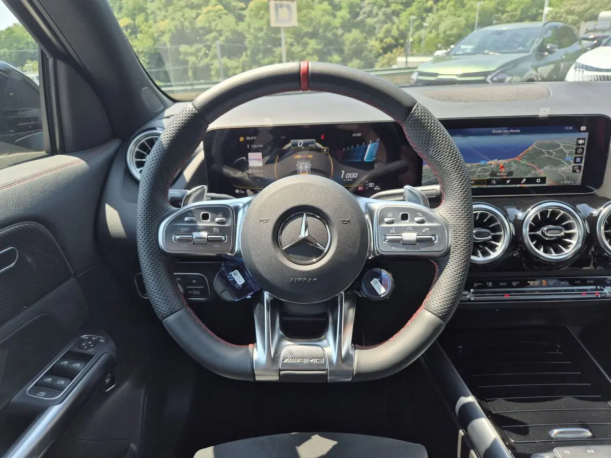 Mercedes-Benz GLA SUV usata  (18)