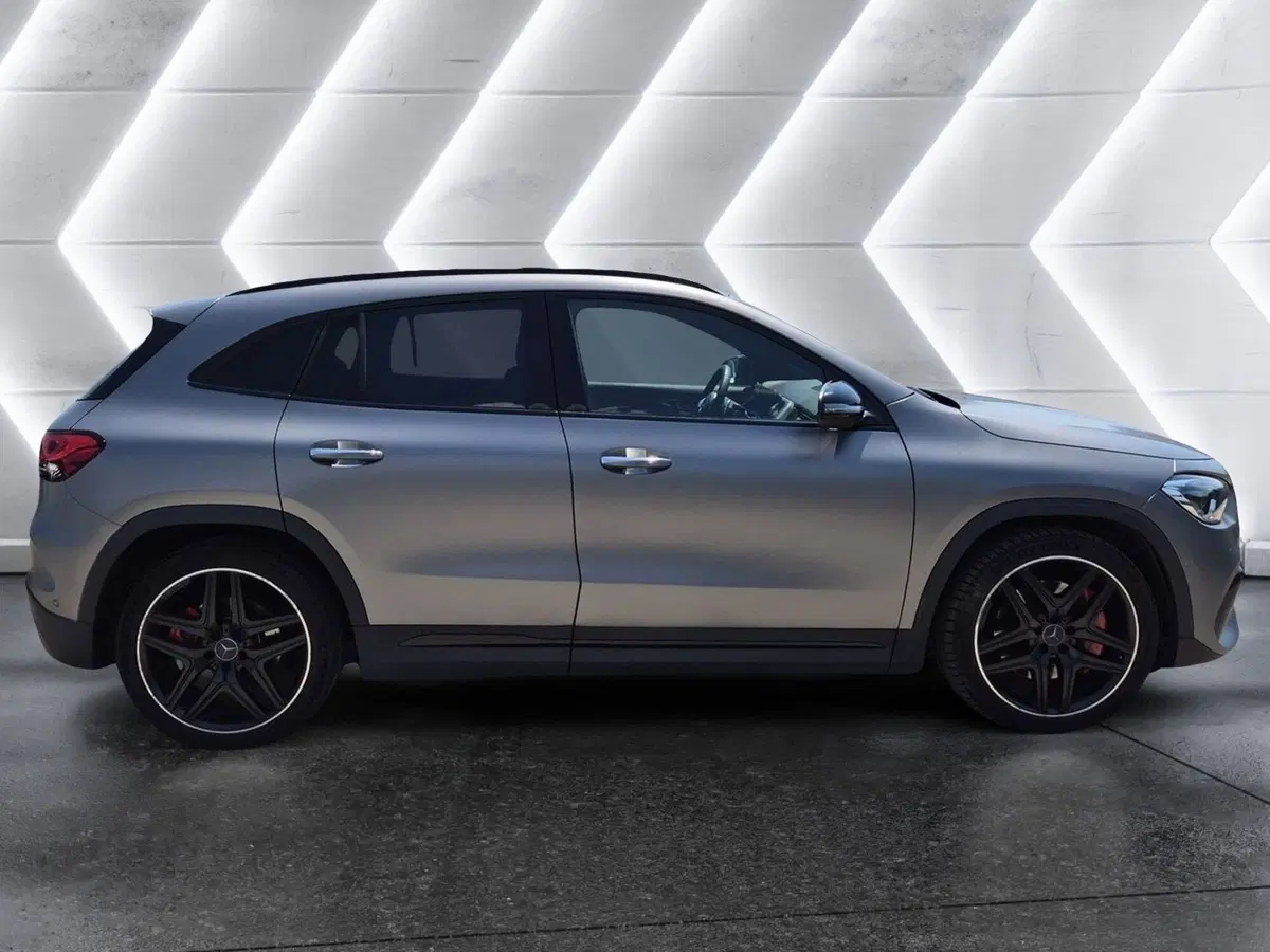 Mercedes-Benz GLA SUV usata  (5)