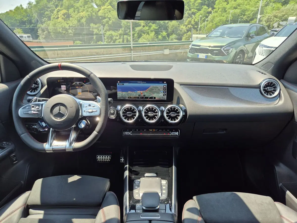 Mercedes-Benz GLA SUV usata  (8)