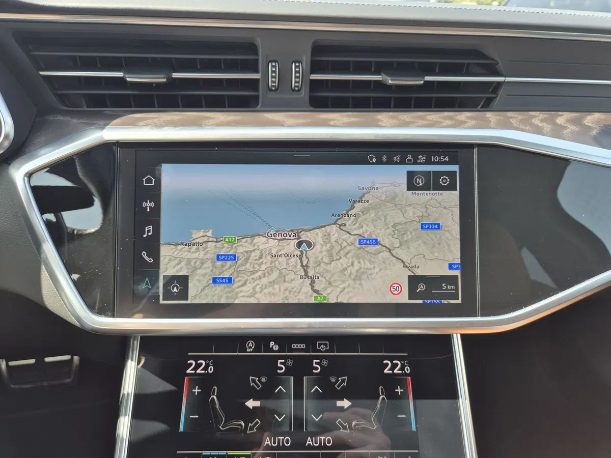 Audi A6 Avant e-Tron usata  (11)