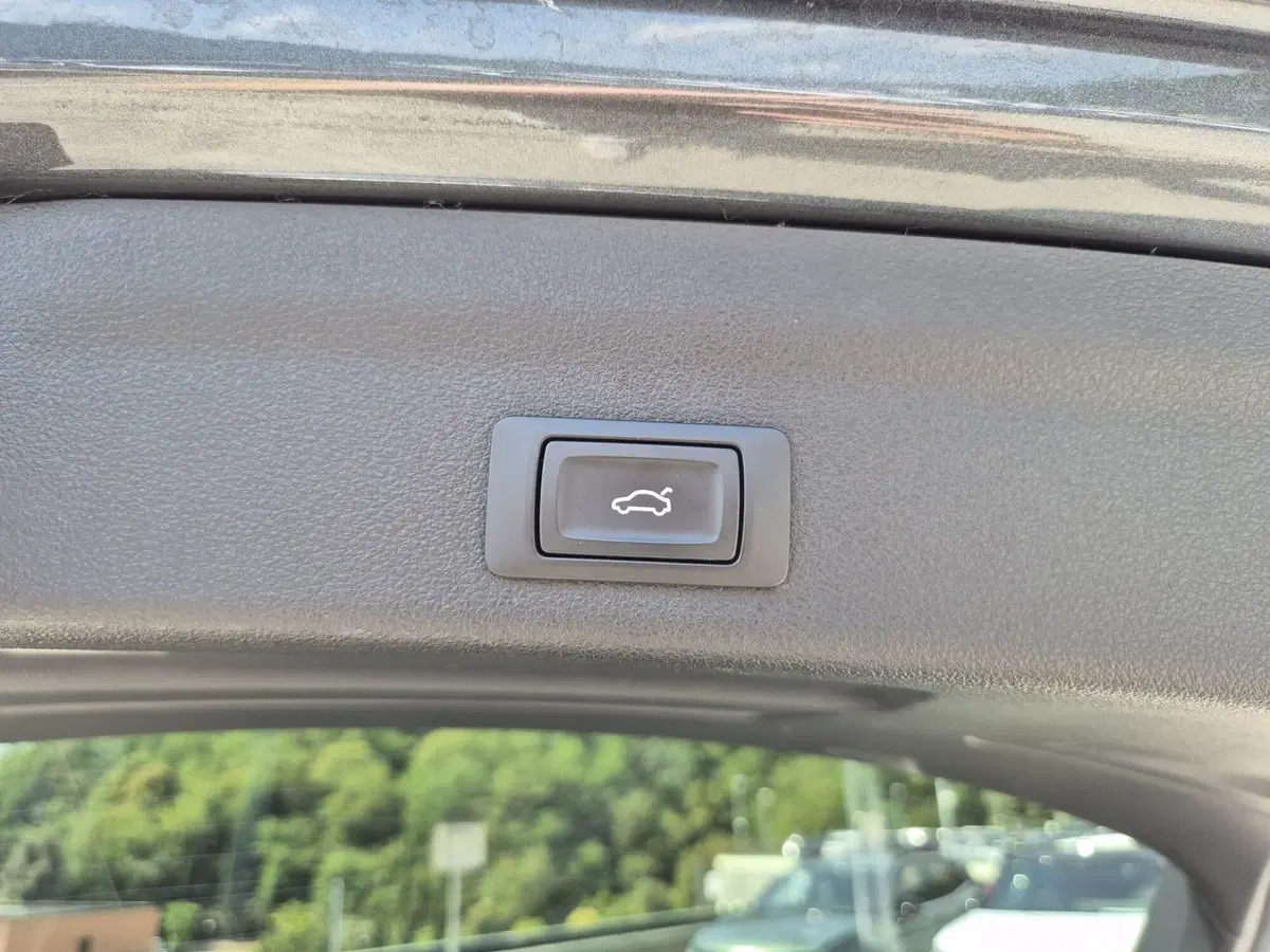 Audi A6 Avant e-Tron usata  (17)