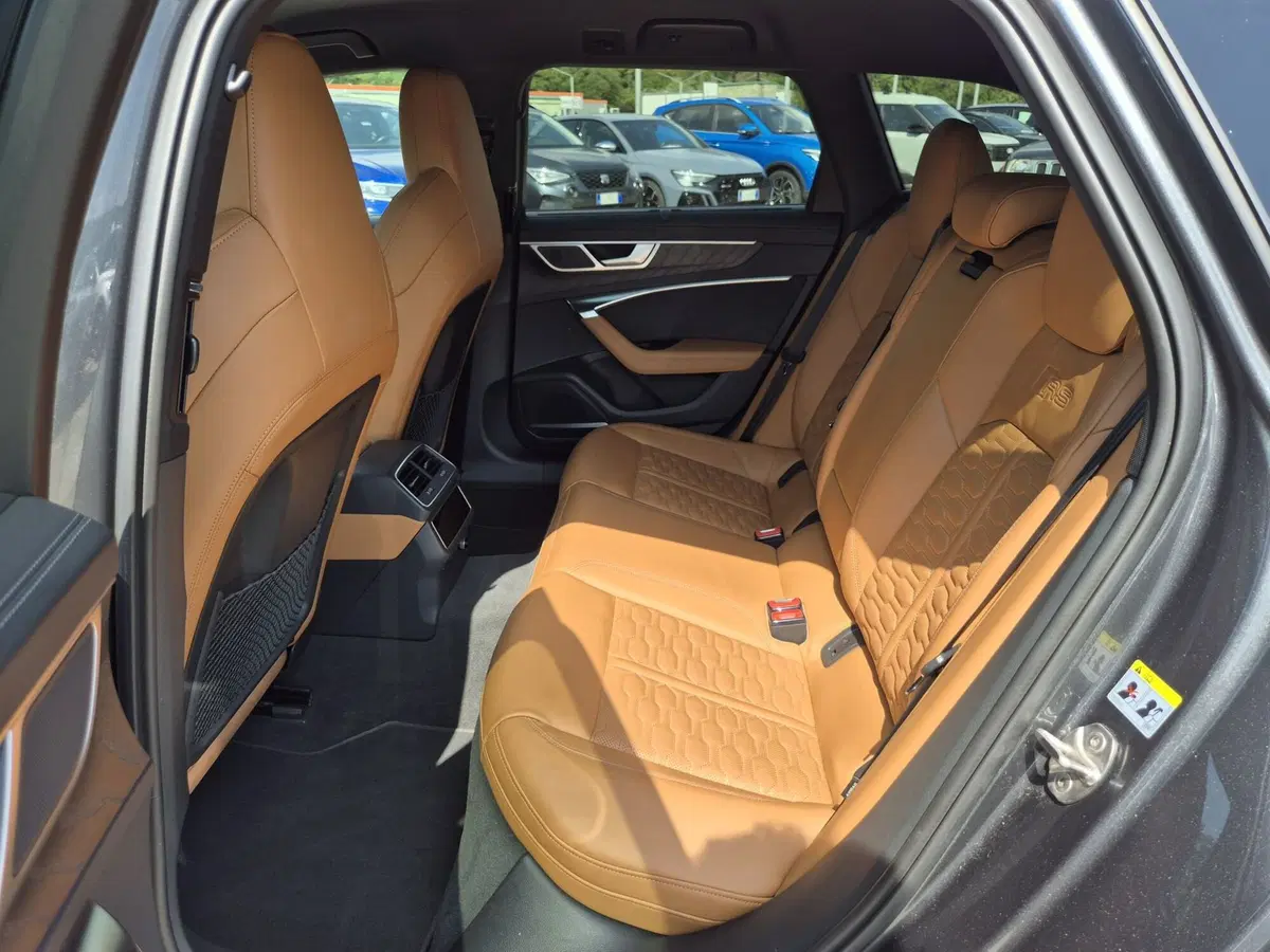 Audi A6 Avant e-Tron usata  (7)