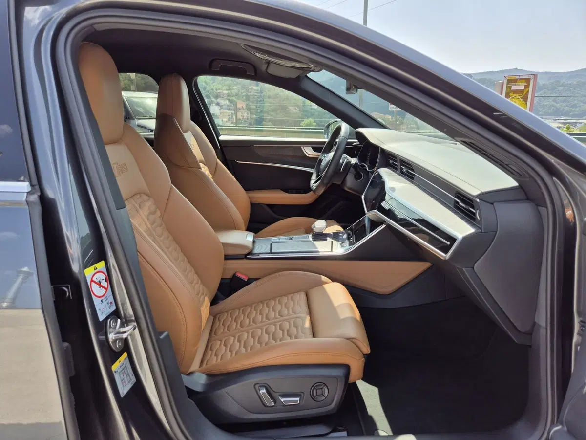 Audi A6 Avant e-Tron usata  (9)