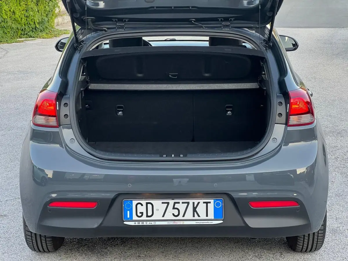 Kia Rio usata a Matera (10)