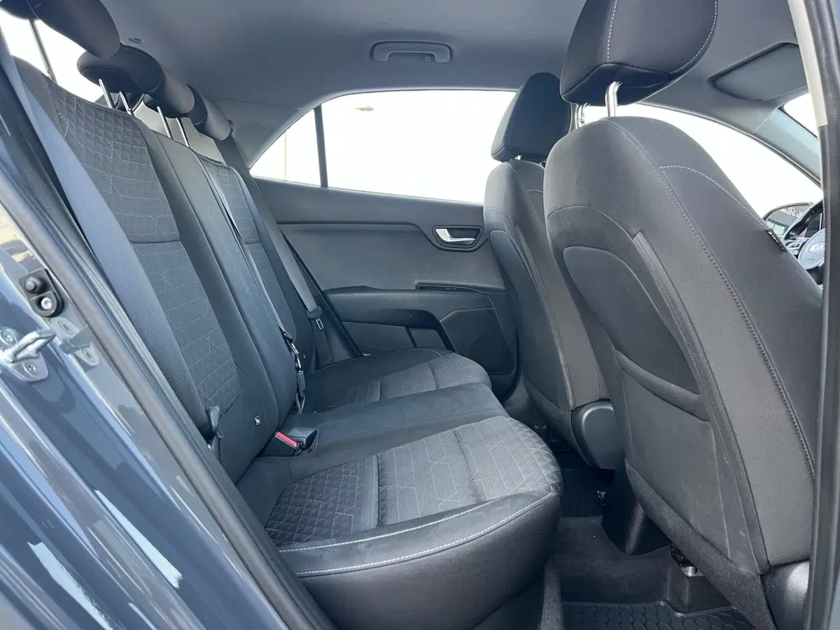 Kia Rio usata a Matera (20)