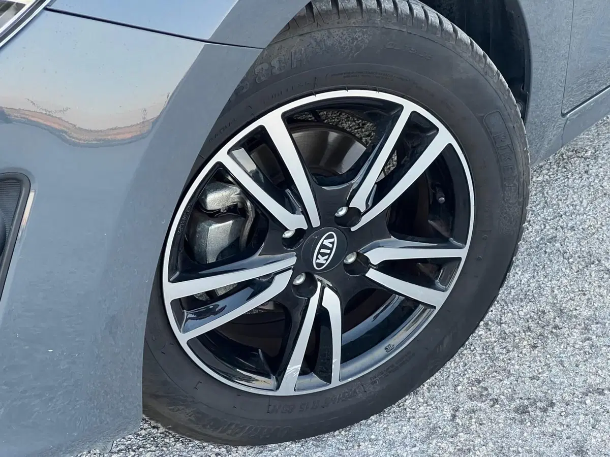 Kia Rio usata a Matera (3)