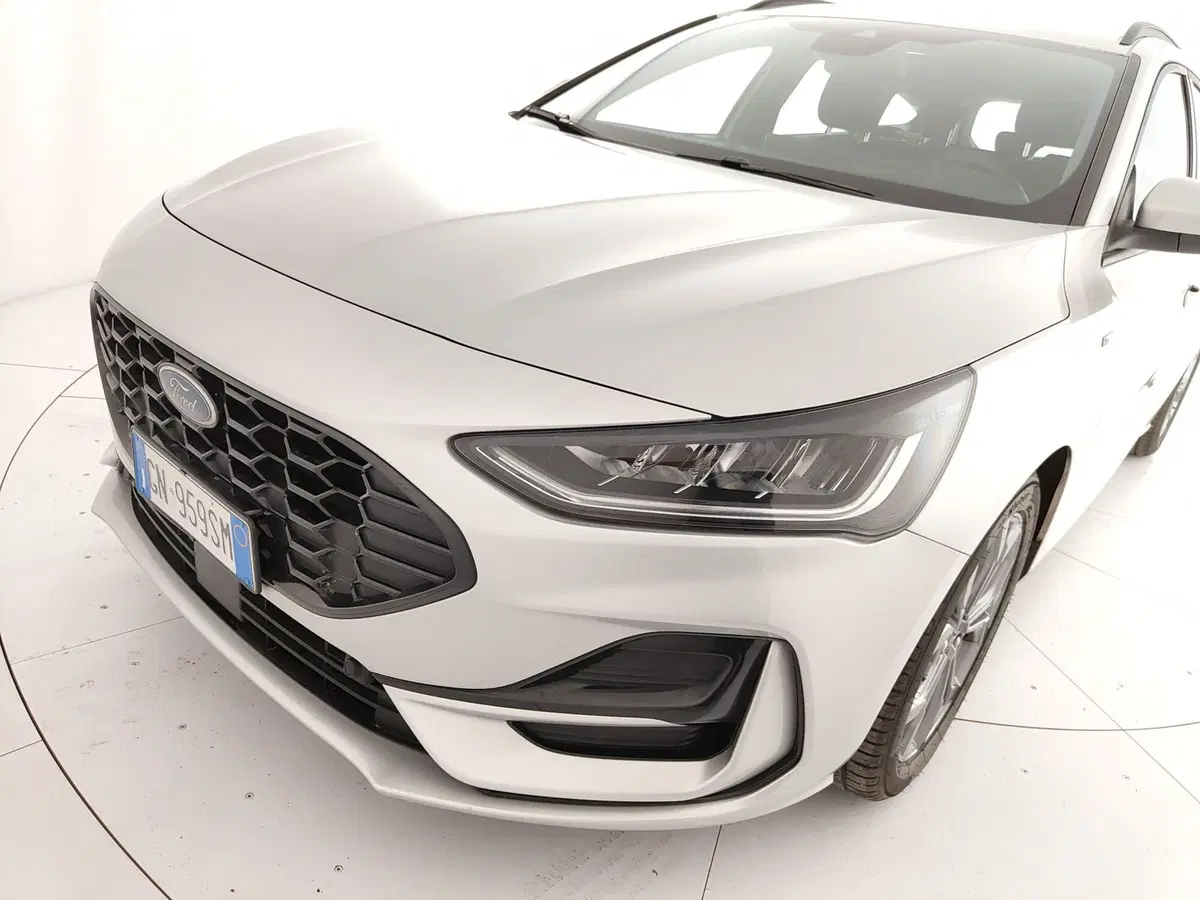 Ford Focus Station Wagon usata a Caserta (14)
