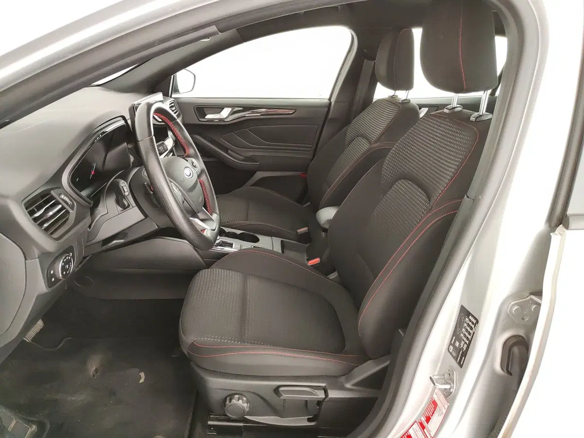 Ford Focus Station Wagon usata a Caserta (17)