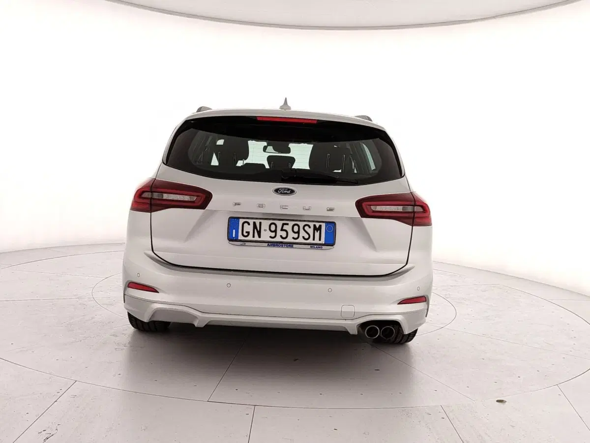 Ford Focus Station Wagon usata a Caserta (5)
