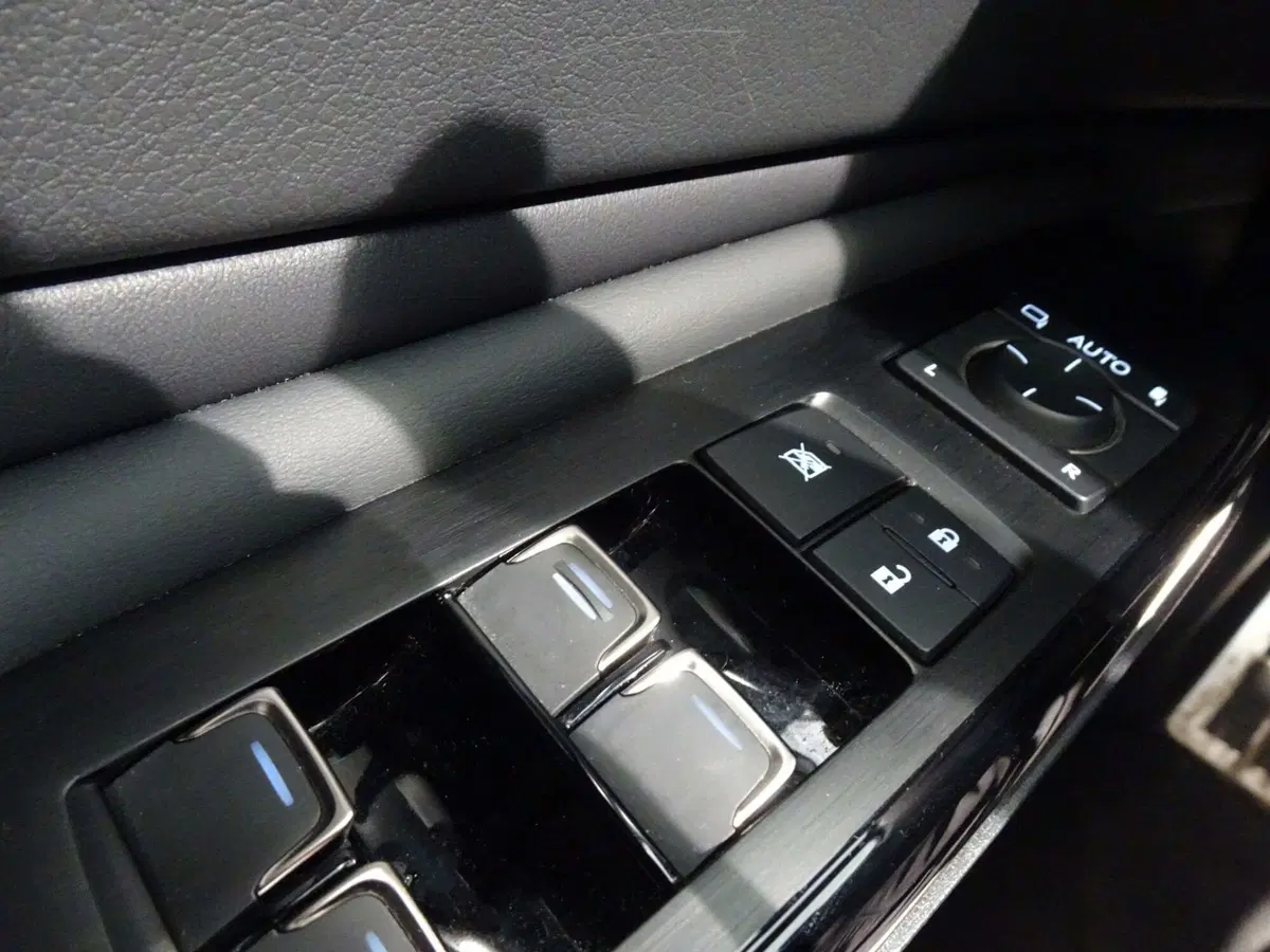 Lexus ES usata a Venezia (18)