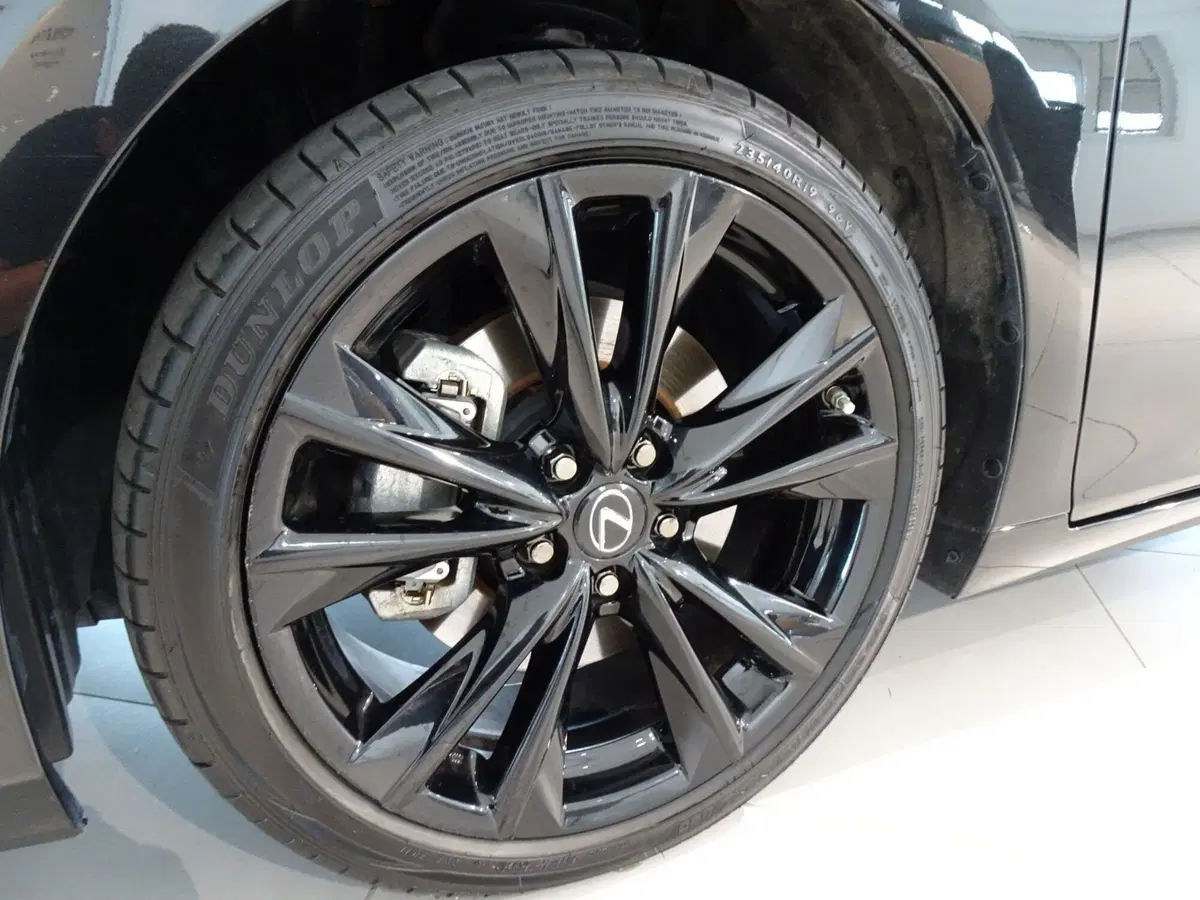 Lexus ES usata a Venezia (6)