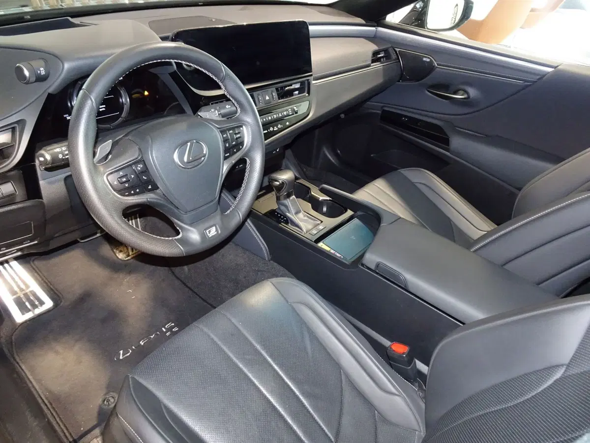 Lexus ES usata a Venezia (7)