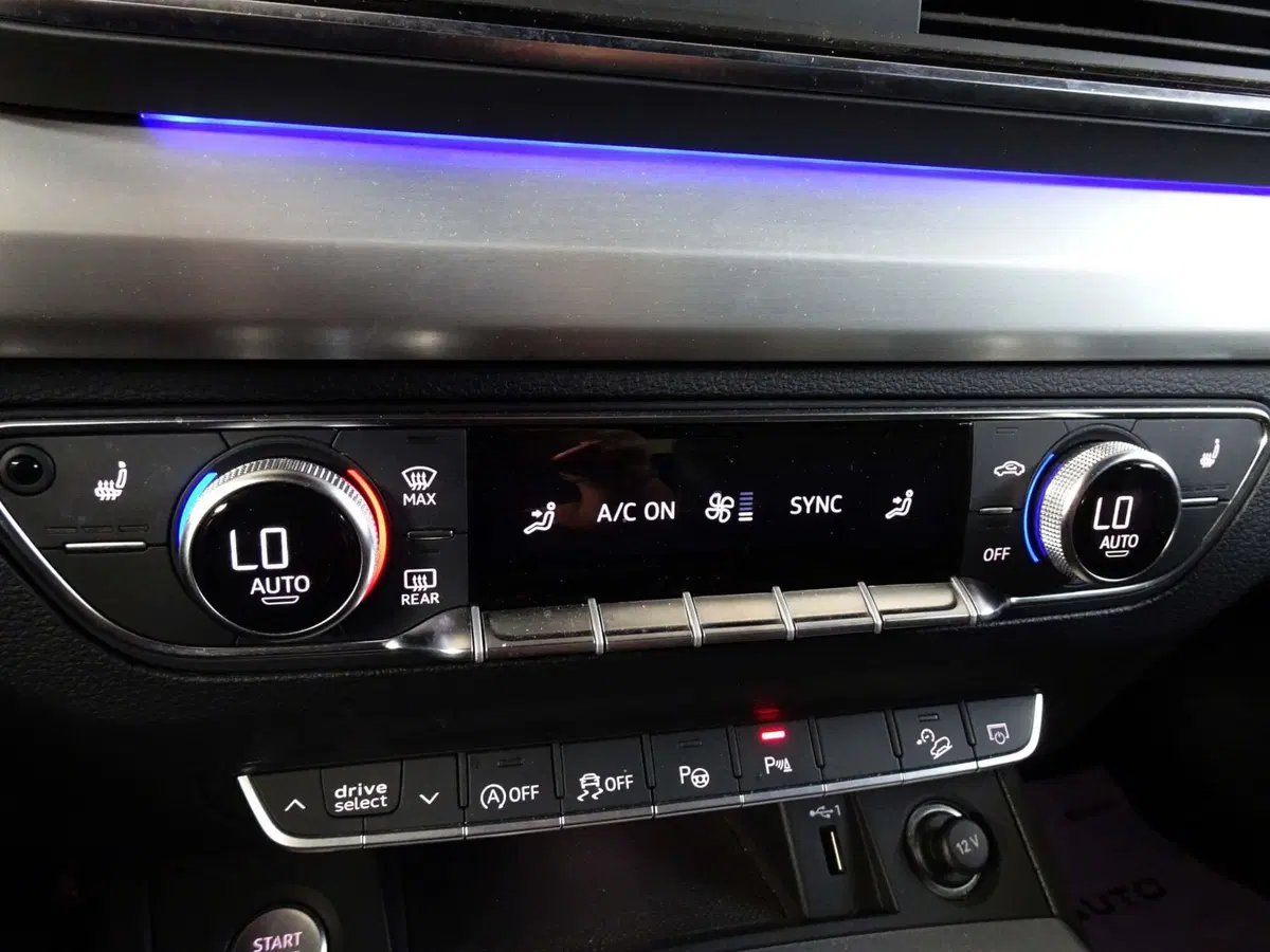 Audi Q5 Sportback usata a Venezia (20)