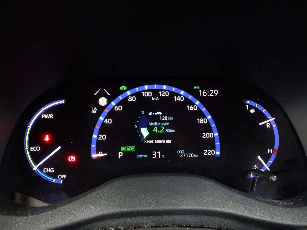 Toyota Yaris Cross usata a Venezia (15)