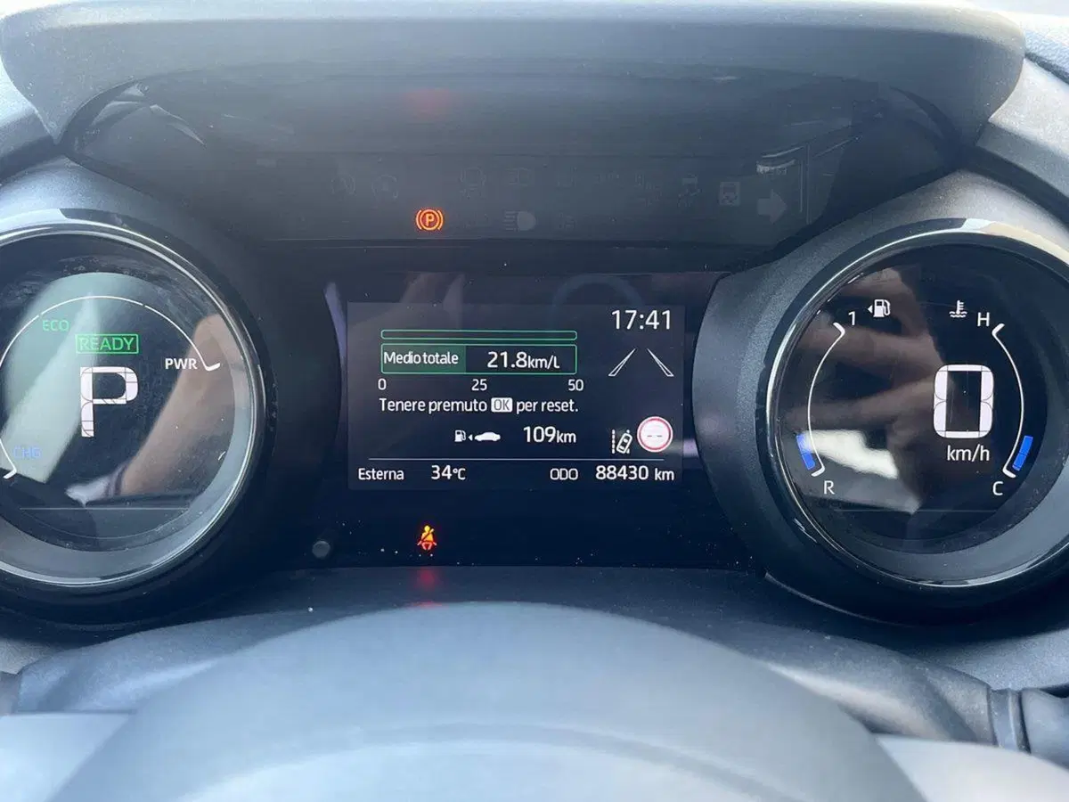 Toyota Yaris usata a Ragusa (9)