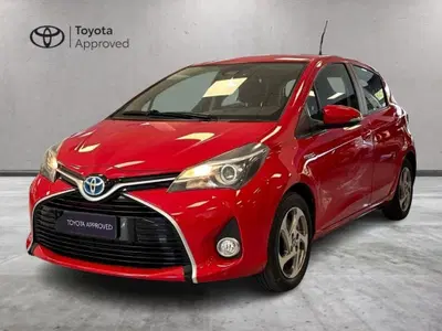 Toyota Yaris 1.5 Hybrid 5 porte Active del 2017 usata a Prato