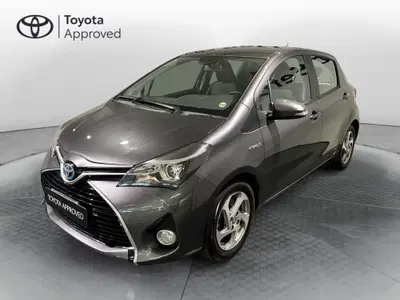 Toyota Yaris 1.5 Hybrid 5 porte Active del 2017 usata a Milano