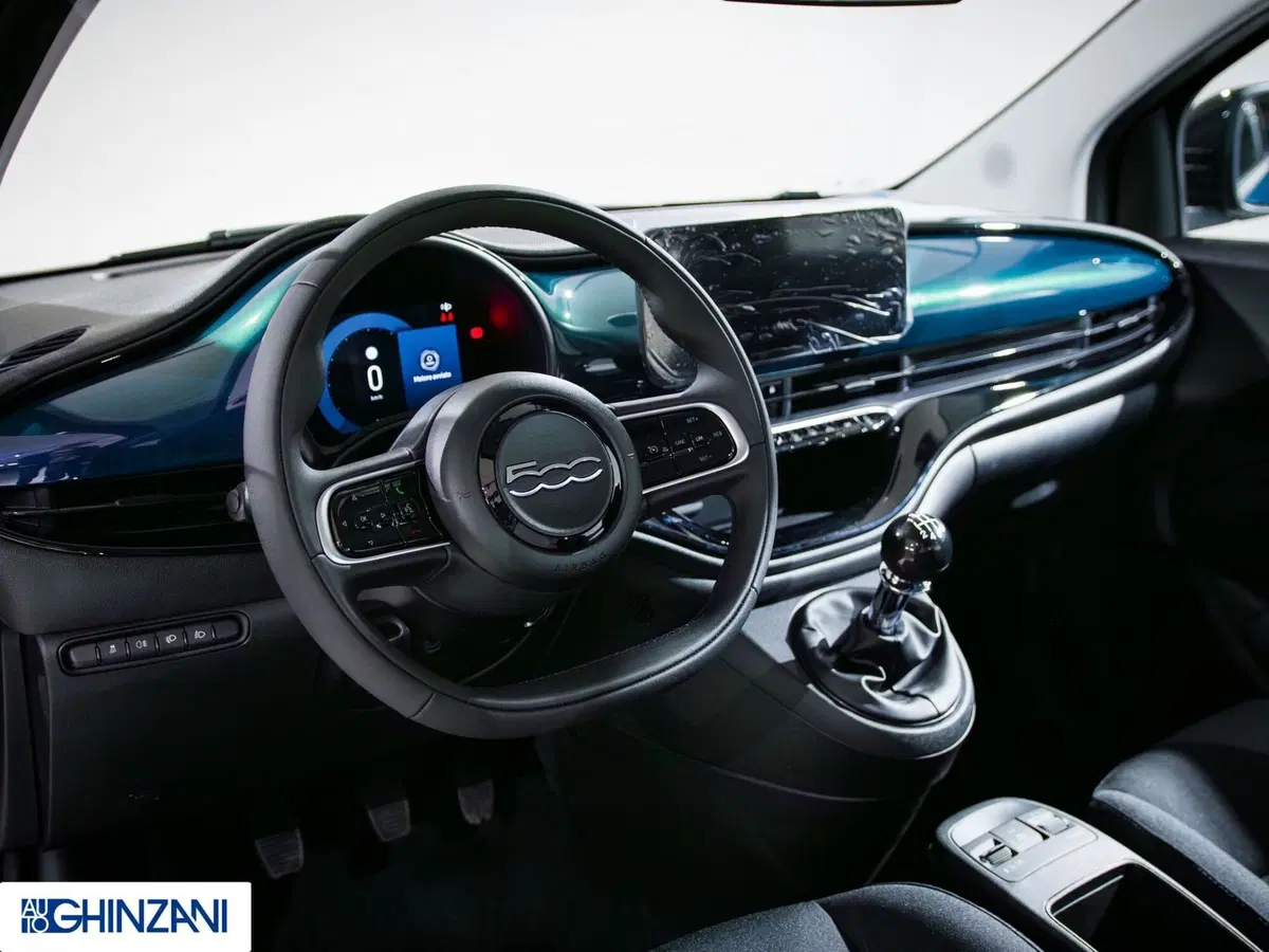 Fiat 500 nuova a Bergamo (11)