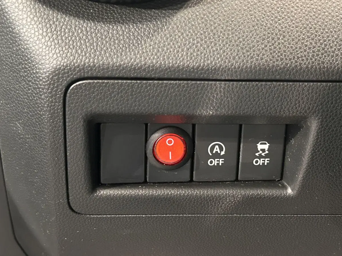 Suzuki Ignis usata a Milano (14)