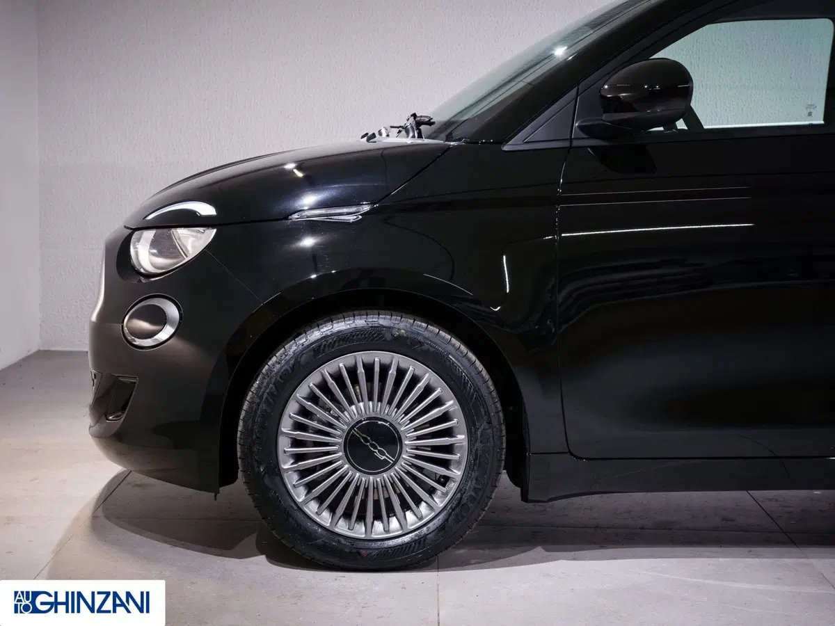 Fiat 500 nuova a Bergamo (9)