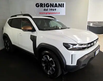 Dacia Duster 1.2 mild hybrid Extreme 4x4 130cv del 2024 usata a Cava Manara
