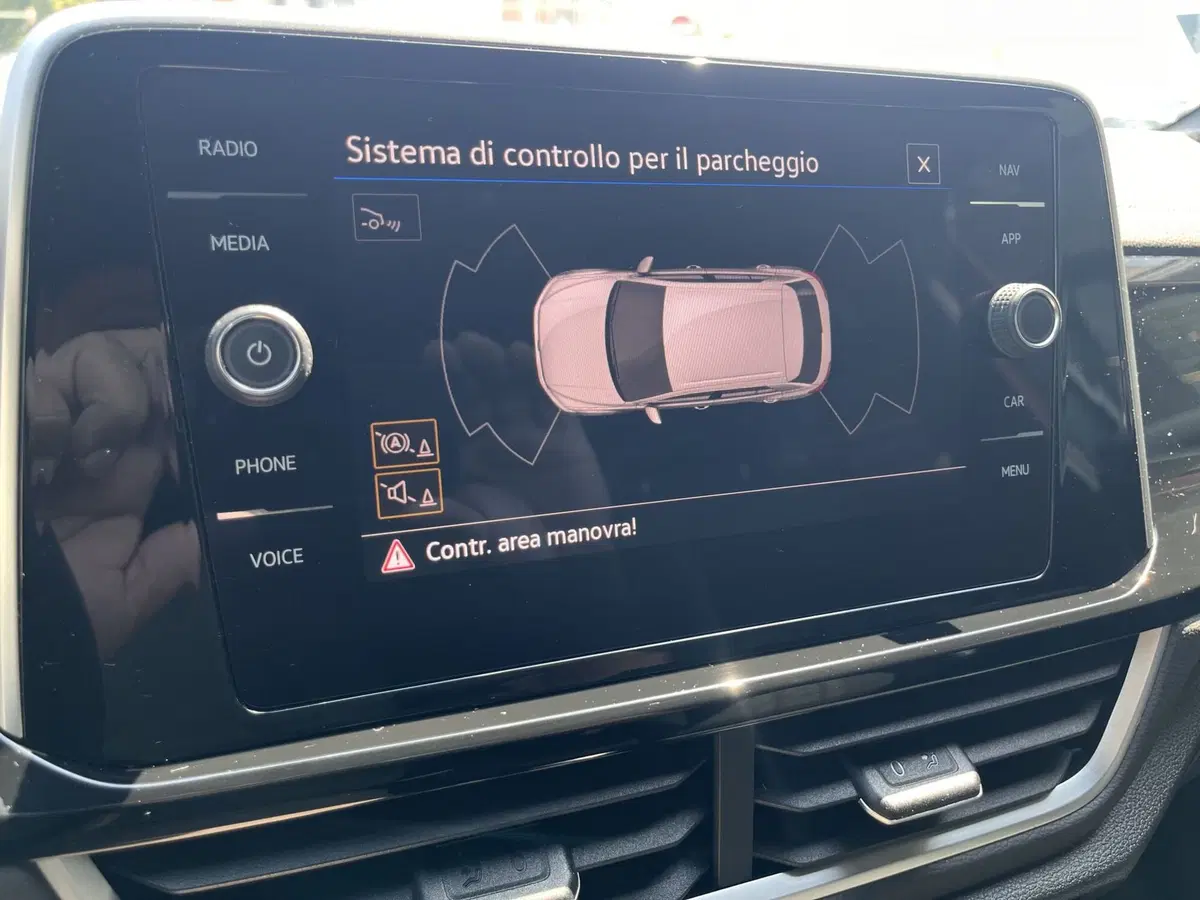Volkswagen T-Roc usata a Modena (14)