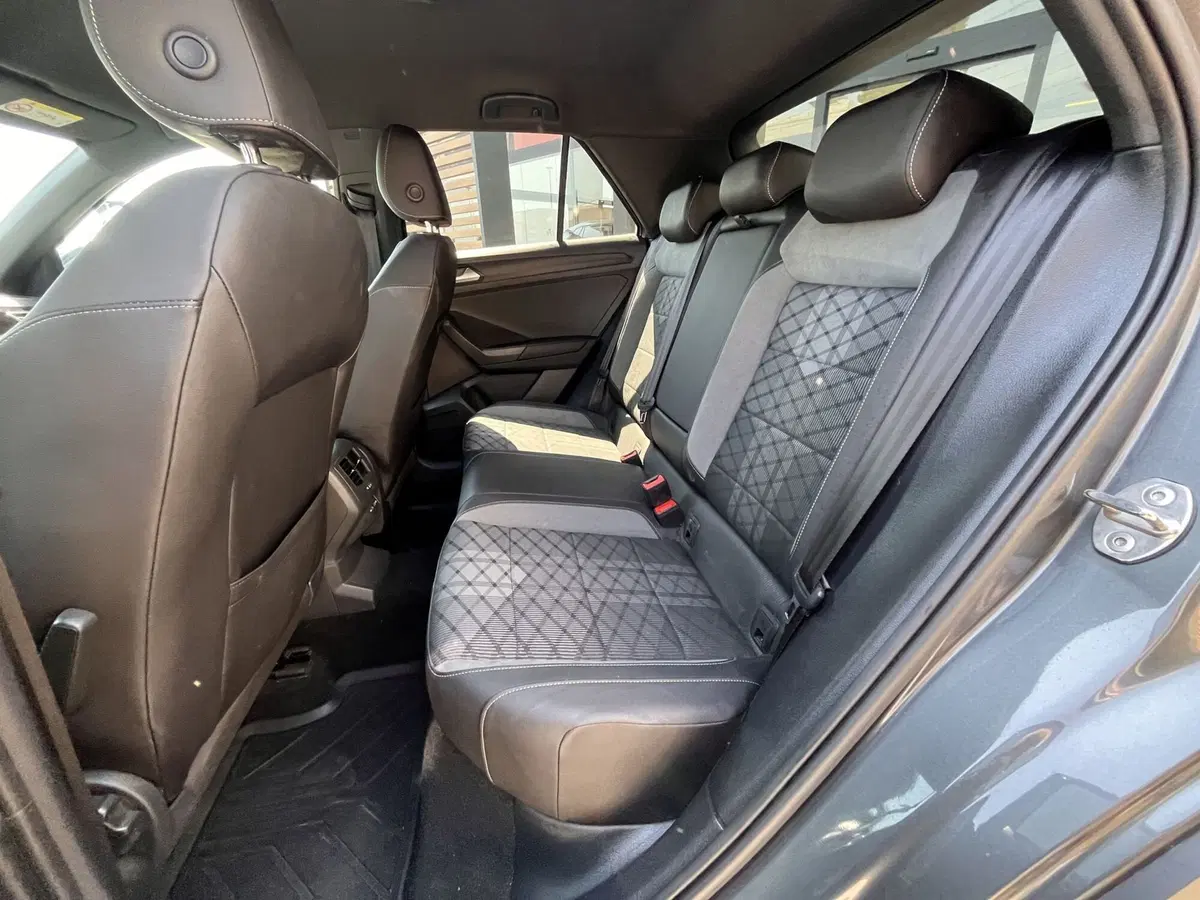 Volkswagen T-Roc usata a Modena (8)