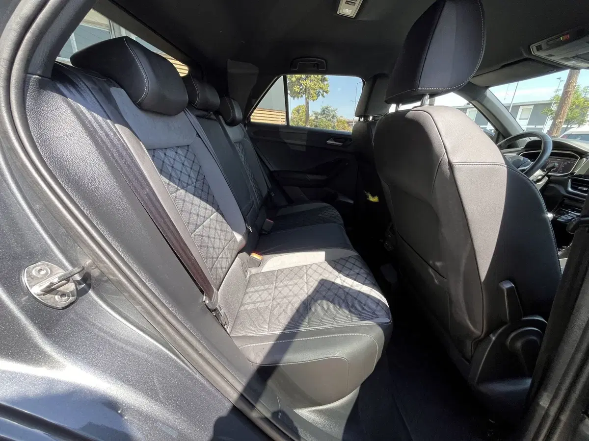 Volkswagen T-Roc usata a Modena (9)