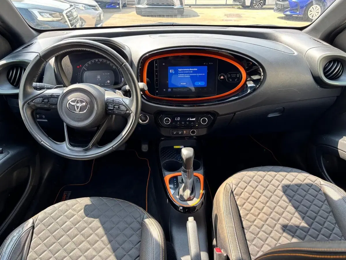 Toyota Aygo X usata a Modena (12)