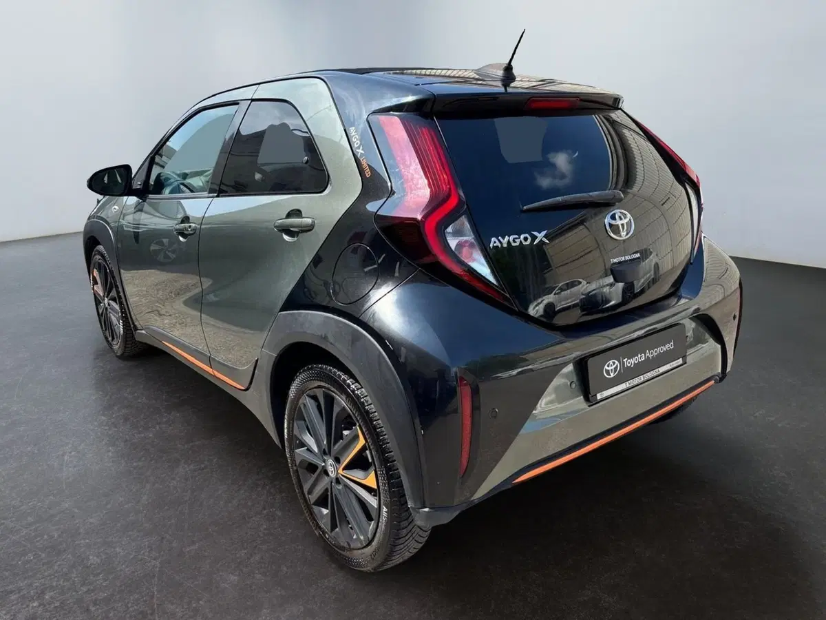 Toyota Aygo X usata a Modena (8)