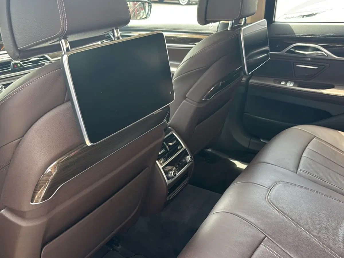 BMW Serie 7 usata a Bologna (10)