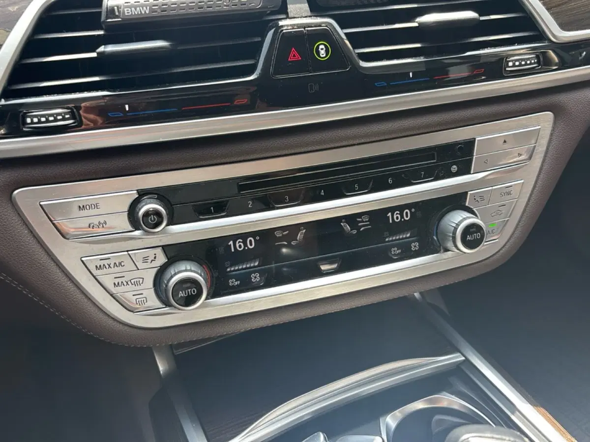 BMW Serie 7 usata a Bologna (17)