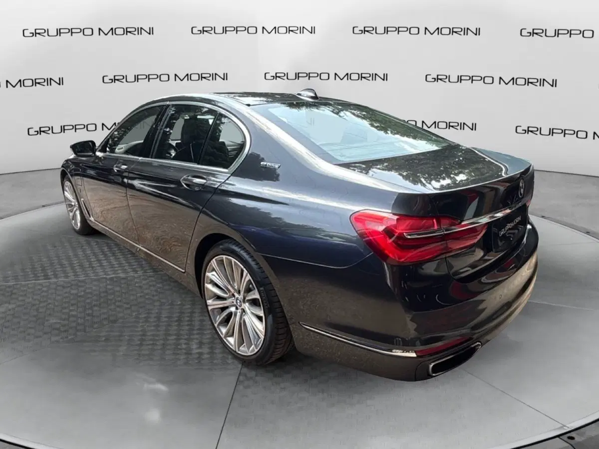 BMW Serie 7 usata a Bologna (5)